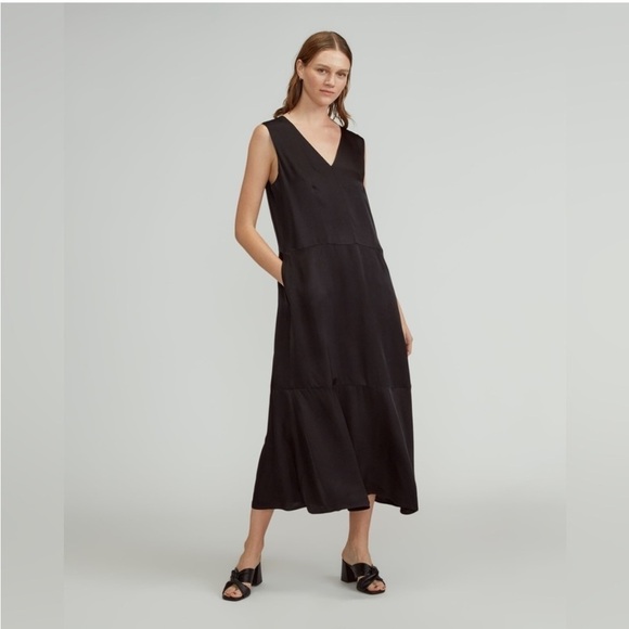 Everlane Satin Black Maxi Dress Womens Small Sleeveless V Neck Pockets - Picture 1 of 11